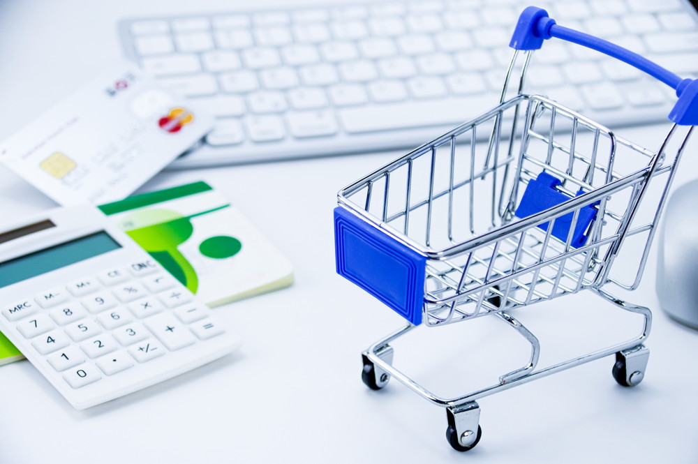 パソコンとショッピングカート